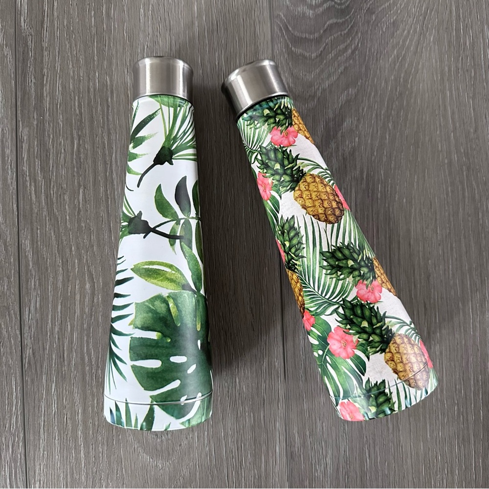 Bundle of 2 NWT Tropical Stainless Steel Water Bottles